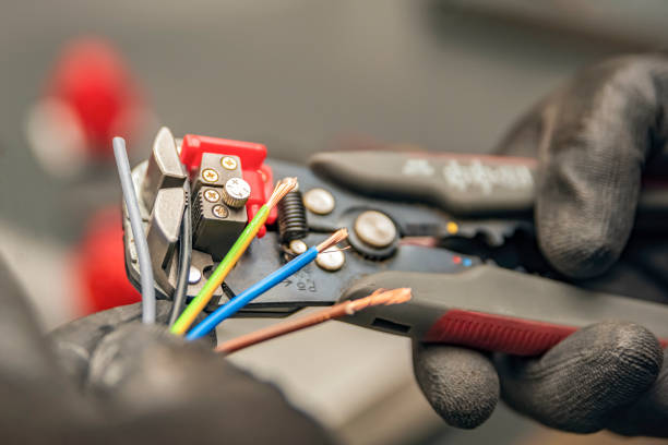 Best Affordable Emergency Electrician  in Pingree Grove, IL